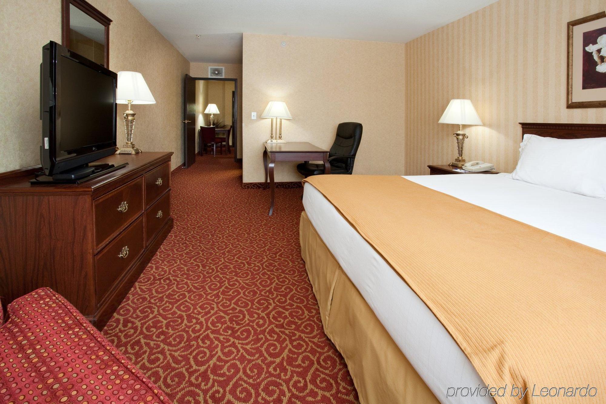 Holiday Inn Express Layton - I-15, An Ihg Hotel Habitación foto